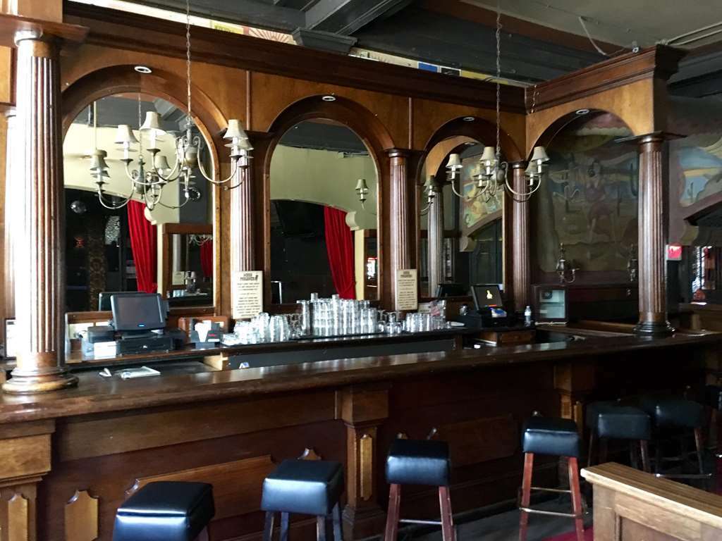 Congress Hotel 3*