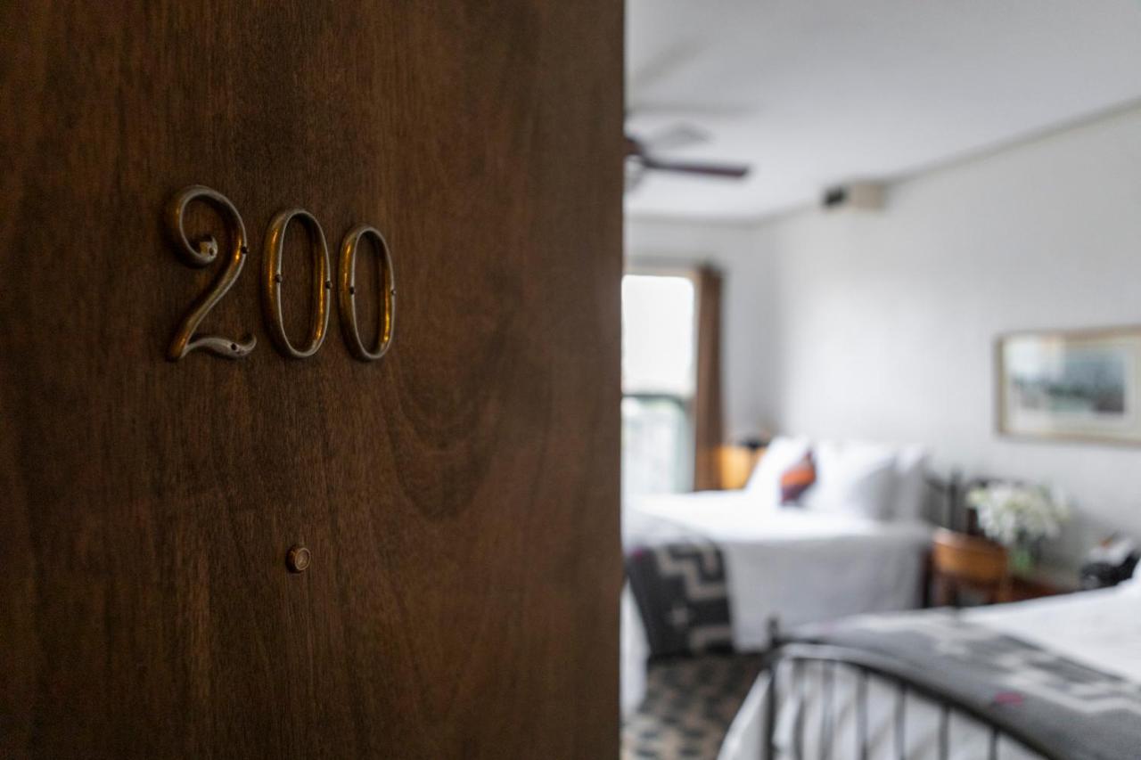 Hotel Congress Hotel 3*